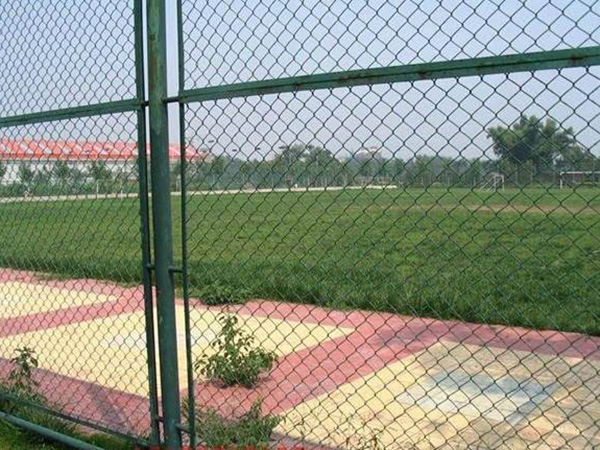 體育場護(hù)欄網(wǎng)圖片1 體育場護(hù)欄網(wǎng)圖片1